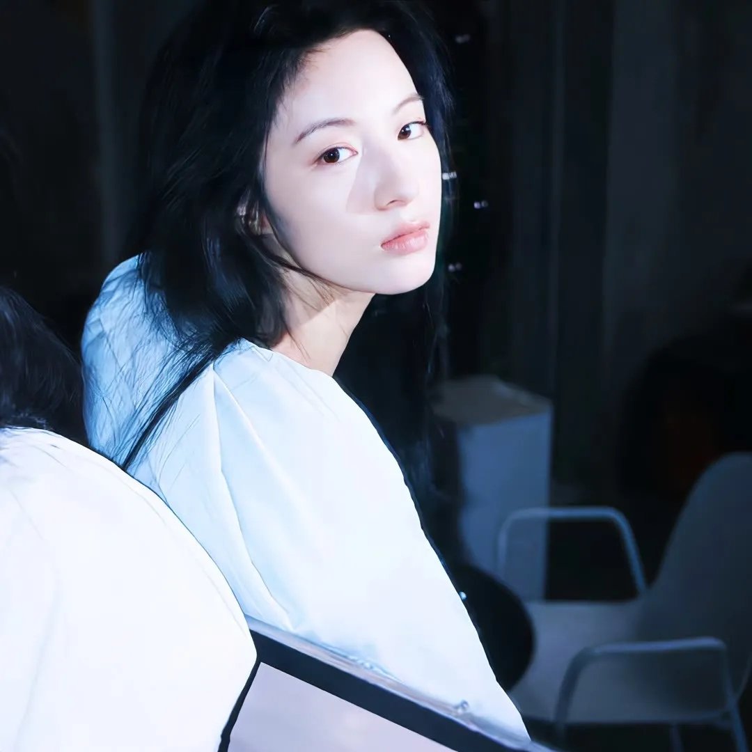 黑珍珠艾曼妞